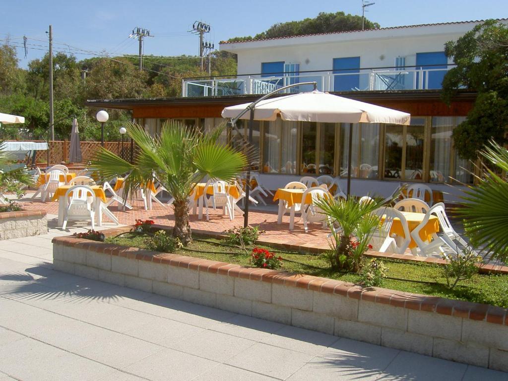 Baia Del Sole Hotel Paestum Exterior photo